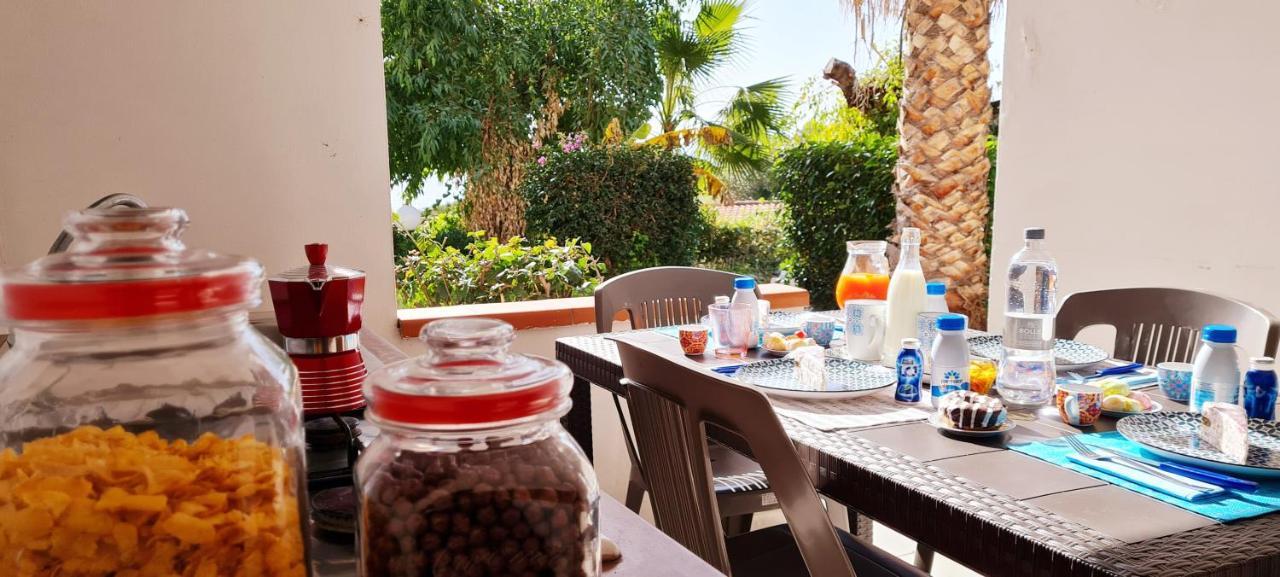 Ninfa Sul Mare Apartments 50 M E T R I Dal Mare Best Breakfast And Free Parking קאפו ואטיצ'אנו מראה חיצוני תמונה