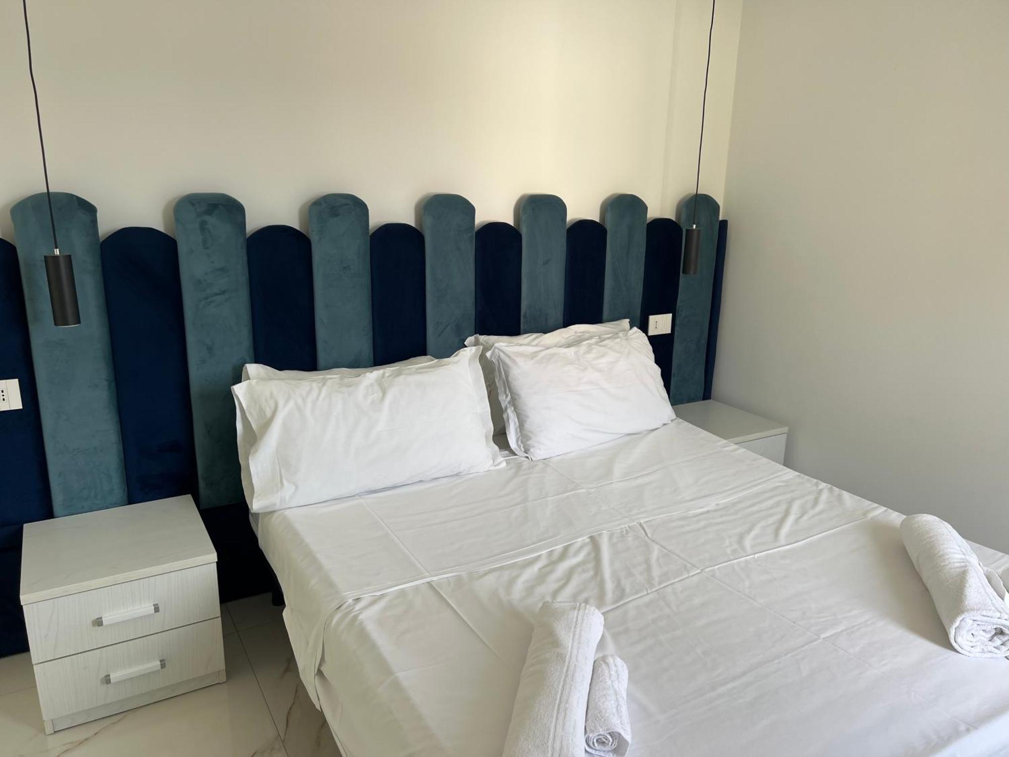 Ninfa Sul Mare Apartments 50 M E T R I Dal Mare Best Breakfast And Free Parking קאפו ואטיצ'אנו מראה חיצוני תמונה