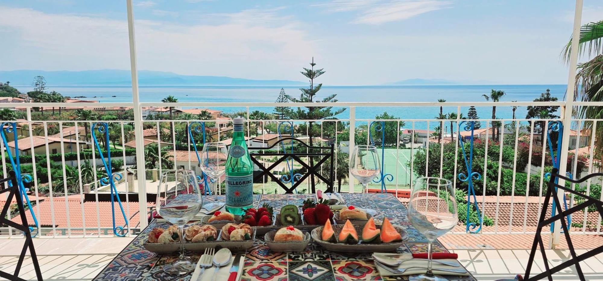 Ninfa Sul Mare Apartments 50 M E T R I Dal Mare Best Breakfast And Free Parking קאפו ואטיצ'אנו מראה חיצוני תמונה
