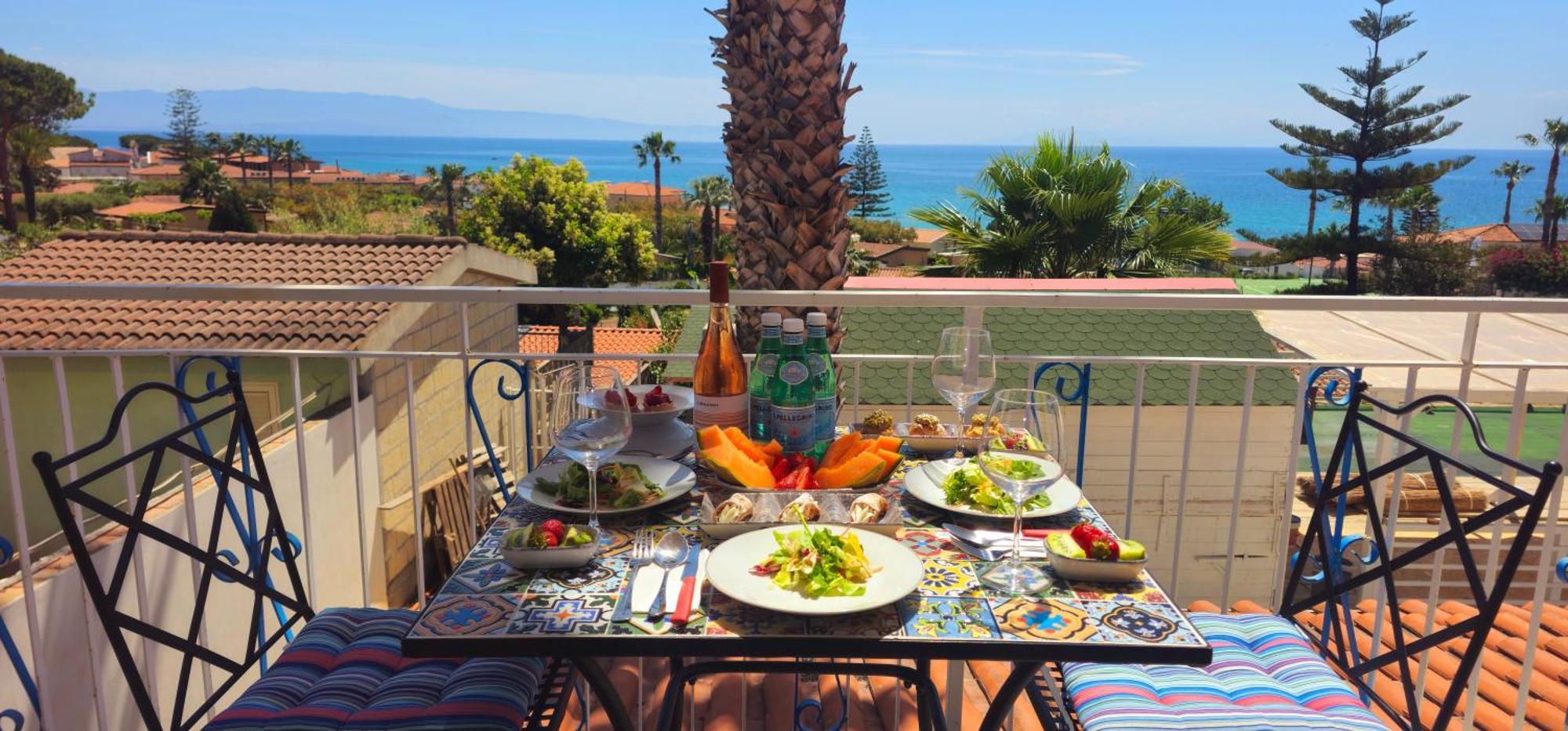 Ninfa Sul Mare Apartments 50 M E T R I Dal Mare Best Breakfast And Free Parking קאפו ואטיצ'אנו מראה חיצוני תמונה