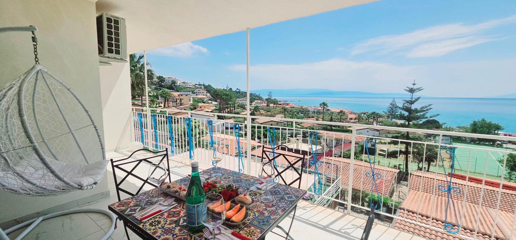 Ninfa Sul Mare Apartments 50 M E T R I Dal Mare Best Breakfast And Free Parking קאפו ואטיצ'אנו מראה חיצוני תמונה